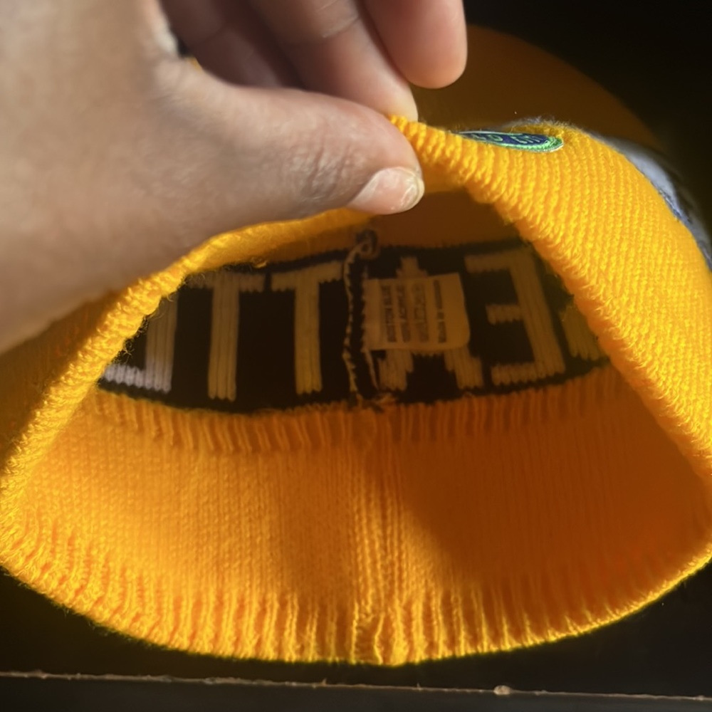Seattle 🧢 - Picture 2 of 3